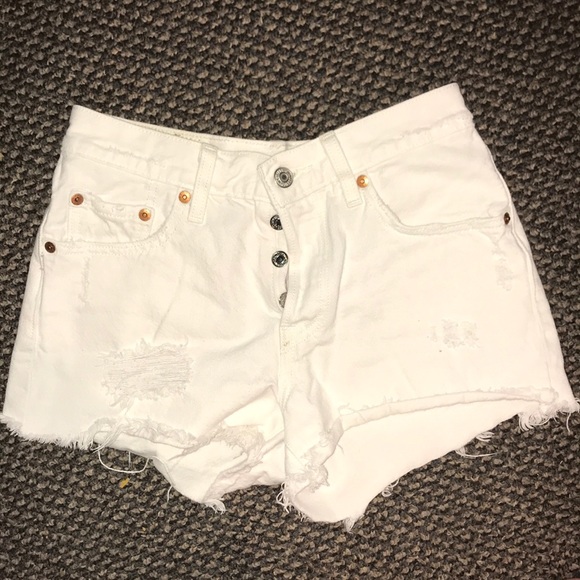 Levi’s Shorts - Picture 2 of 7